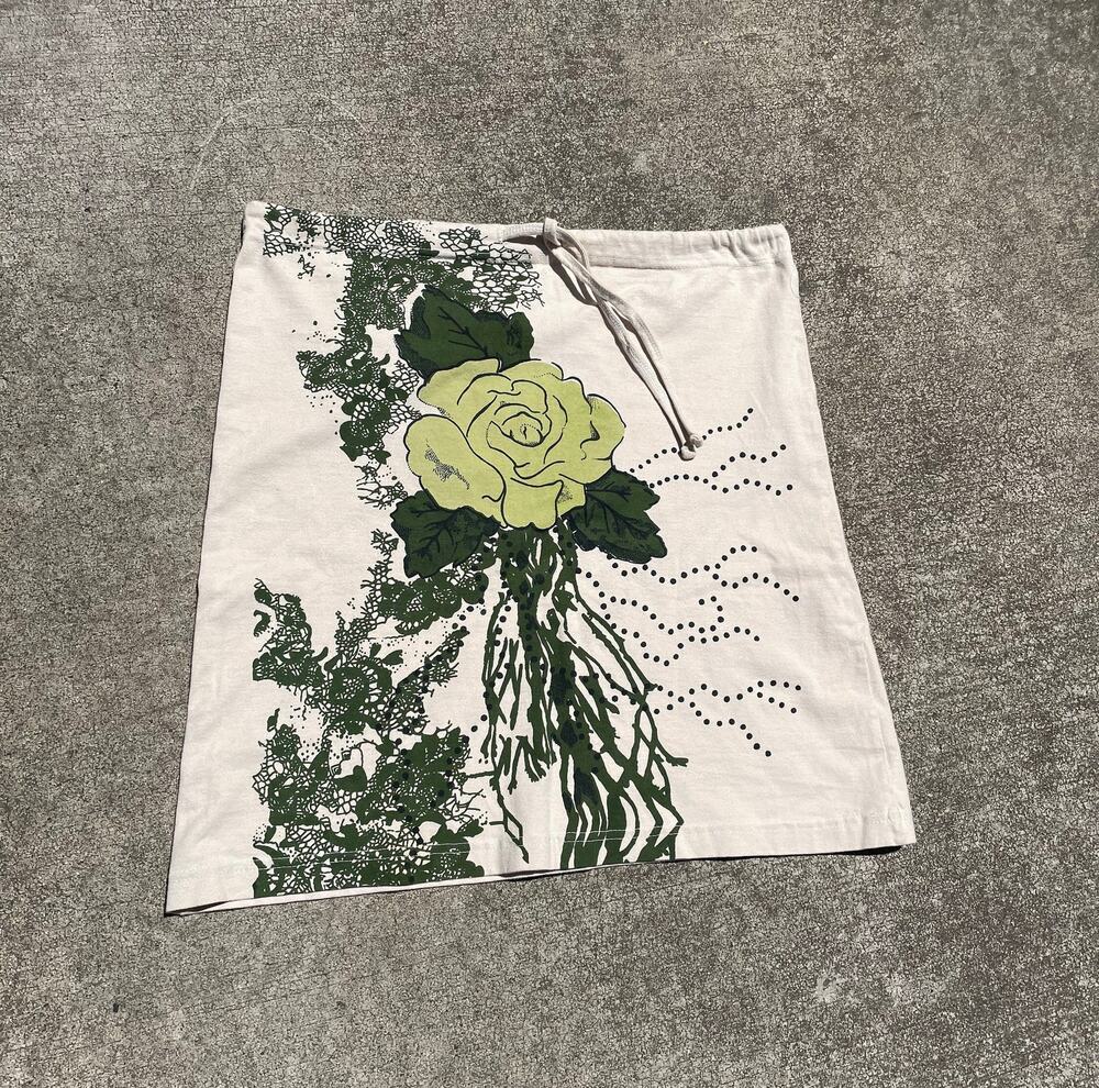 Y2K Graphic Print Mini Skirt Floral Rose Fairy Grunge | Size Medium